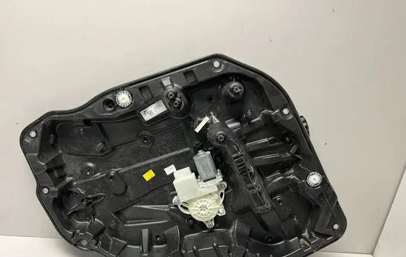 BMW X5 G05 Front door window regulator with motor 9450786 9450072