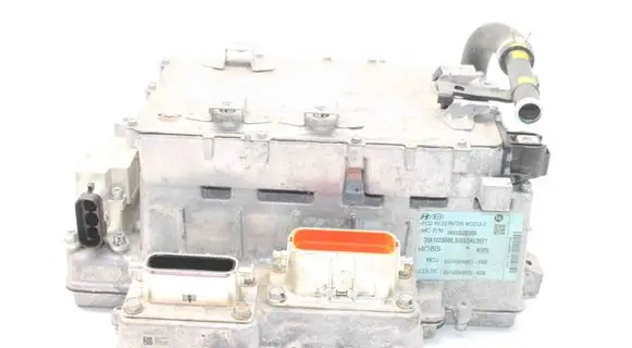 Hyundai Ioniq Voltage converter inverter 366002B200