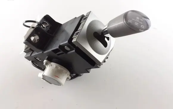 Toyota Prius (XW20) Gear shifter/selector 8945147030