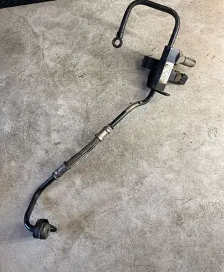 Coolant pipe/hose