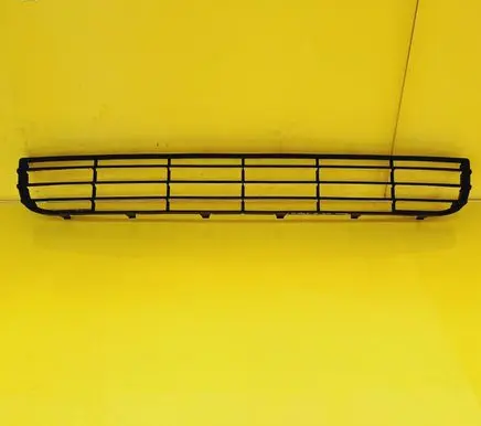 Mitsubishi Colt Front bumper lower grill MN105191