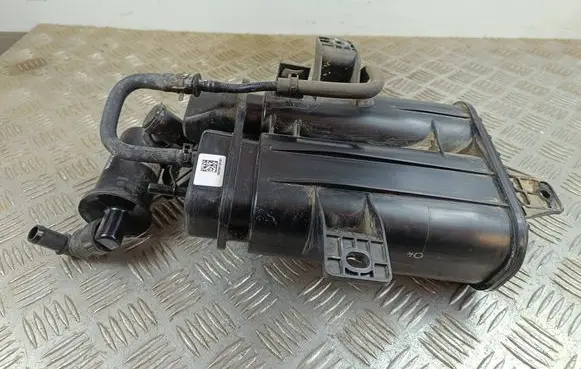 Active carbon filter fuel vapour canister