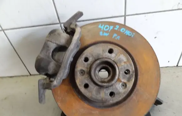 Peugeot 407 Front wheel hub spindle knuckle