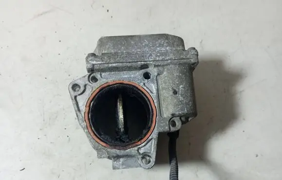 Skoda Octavia Mk2 (1Z) Throttle valve 03G128063J 2009101946 A2C53099815