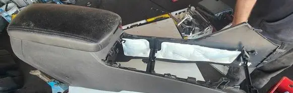 KIA Optima Panel drawer/shelf pad 98TYS