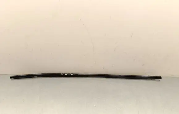 Skoda Enyaq iV Front door glass trim molding 5LA837478K