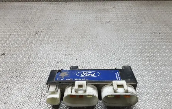 Coolant fan relay