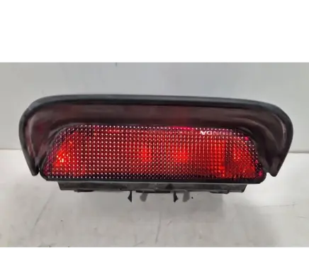 Honda CR-V Third/center stoplight P6939