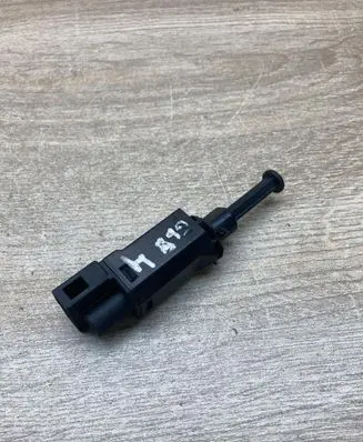 Volkswagen Golf V Brake pedal sensor switch 927189D