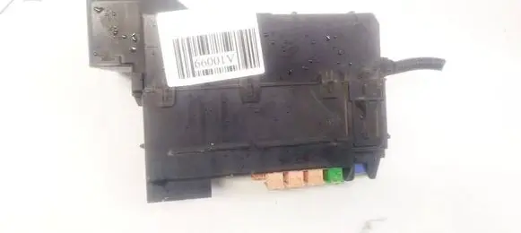 Nissan Primera Fuse box set 72545076