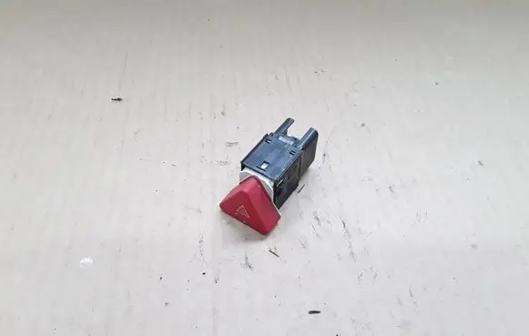 Volkswagen Tiguan Hazard light switch 5M0953509A
