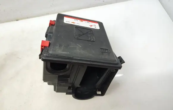 Toyota Proace Fuse box set 9804681780 9678633380