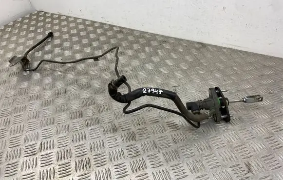 Clutch slave cylinder
