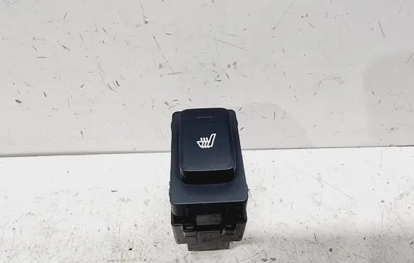 KIA Sportage Seat heating switch 935803W910WK 937521H000