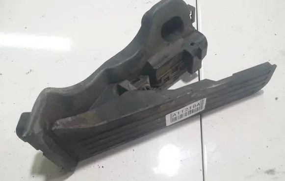 Skoda Superb B6 (3T) Accelerator throttle pedal 1K1721503P