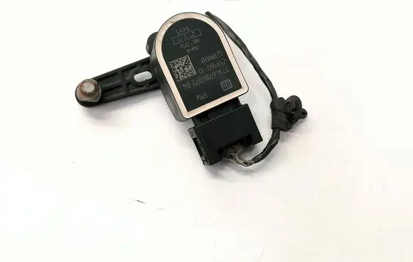BMW X3 F25 Headlight/headlamp level sensor 6784072