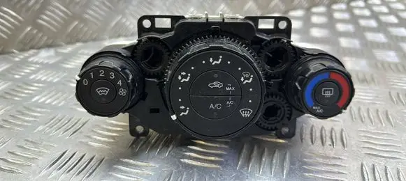 Ford Fiesta Climate control unit 8A6118549 8A6919980