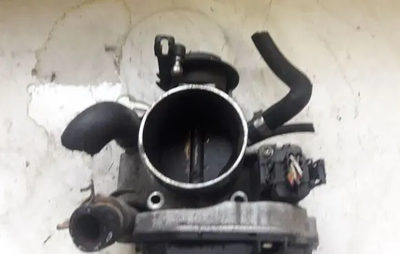 Audi A4 S4 B5 8D Engine shut-off valve 