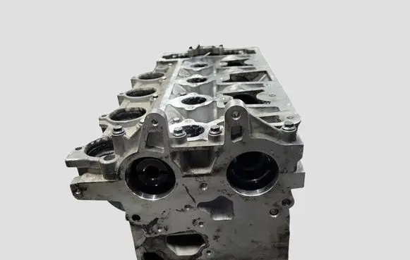 Ford Galaxy Engine head 9688418110