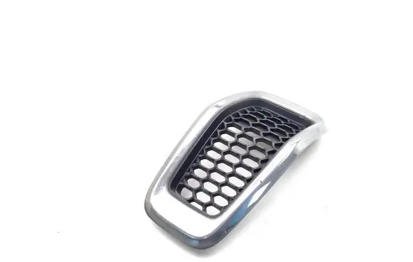 Jeep Cherokee Front bumper upper radiator grill 68138335A 5RB21TRMA