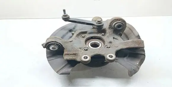 Rear wheel hub spindle/knuckle