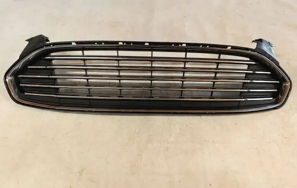 Ford Mondeo MK V Front bumper upper radiator grill DS73-8150-JW