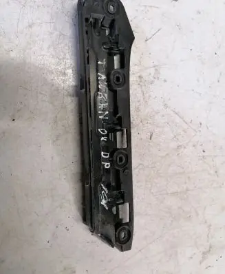 Volkswagen Touran I Front bumper mounting bracket 1T0807936