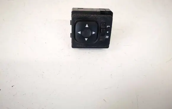 Mitsubishi Lancer Wing mirror switch 183570