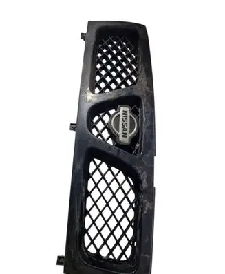 Nissan Terrano Front grill 623107f