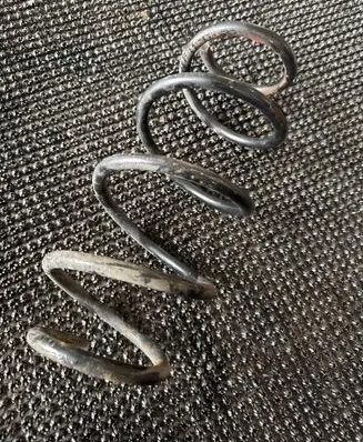 Volkswagen Jetta VI Front coil spring