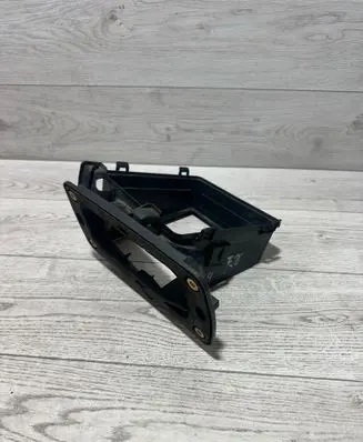 BMW X3 F25 Air filter box 9184013