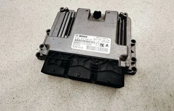 Peugeot 208 Engine control unit/module 9666729680 9805947580 0281019820