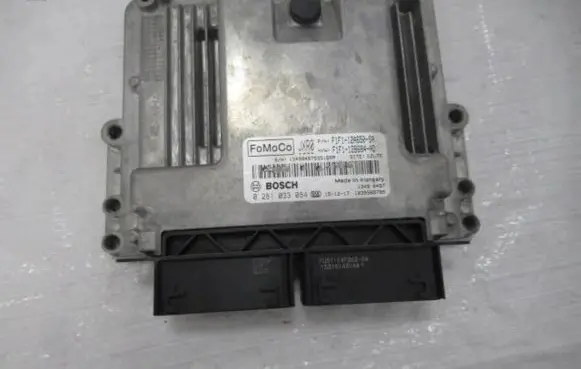 Ford Focus Engine control unit/module ECU F1F1-12A650-SA