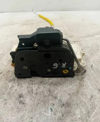 Audi A4 S4 B7 8E 8H Rear door lock