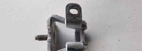 Seat Arona Tailgate/trunk/boot hinge
