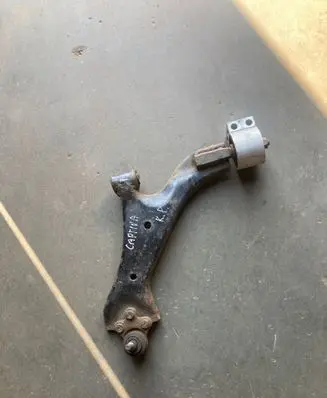 Front lower control arm/wishbone