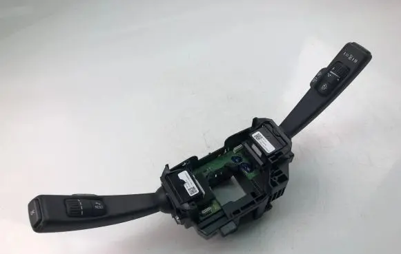 Volvo V60 Indicator stalk 31481770
