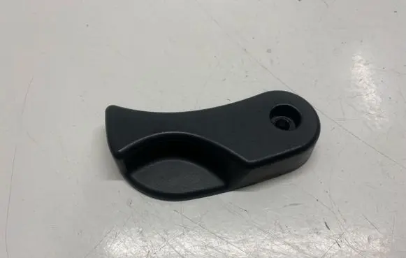 BMW 1 E81 E87 Engine bonnet (hood) release handle 7058117