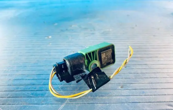 Volvo V50 Airbag deployment crash/impact sensor 31264409