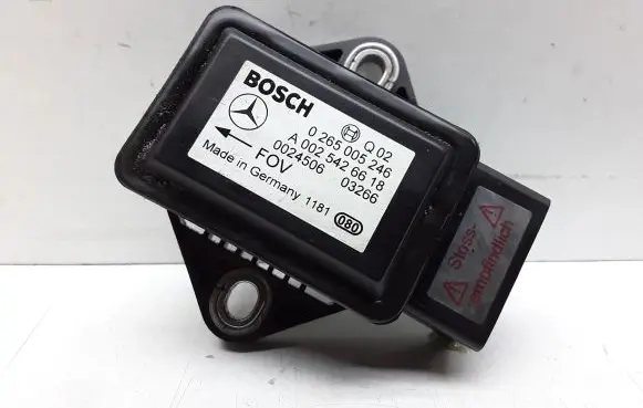 Mercedes-Benz E W211 ESP acceleration yaw rate sensor A0025426618 0265005246