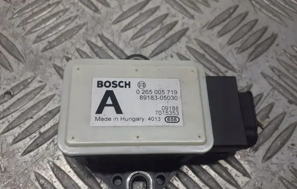 Toyota Avensis T270 ESP (stability system) control unit 89183-05030