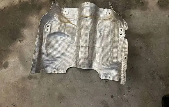 Mercedes-Benz GL X166 Exhaust heat shield A1666821300