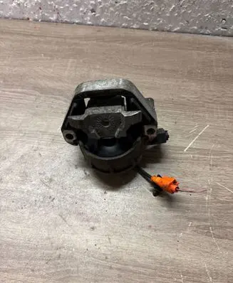 Audi A6 C7 Engine mount bracket W18534