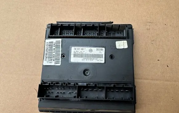 Volkswagen Transporter - Caravelle T5 Comfort/convenience module 7H0937049T 28032864