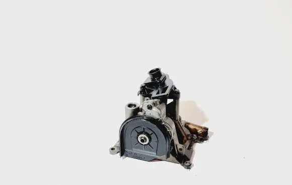 BMW X5 E70 Oil pump 7805316 794021240731