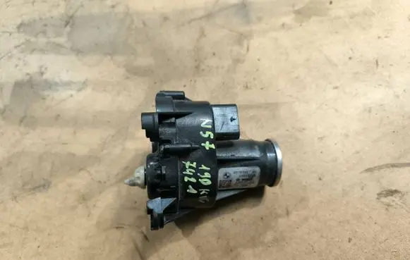 BMW X5 F15 Intake manifold valve actuator/motor 8570791 10213510 0280751014