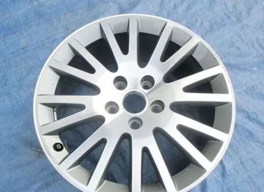Audi A3 S3 8P R17 alloy rim 
