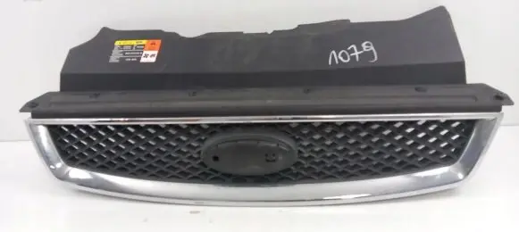 Ford Focus C-MAX Front bumper upper radiator grill