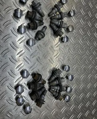 Peugeot 208 II Nuts/bolts 