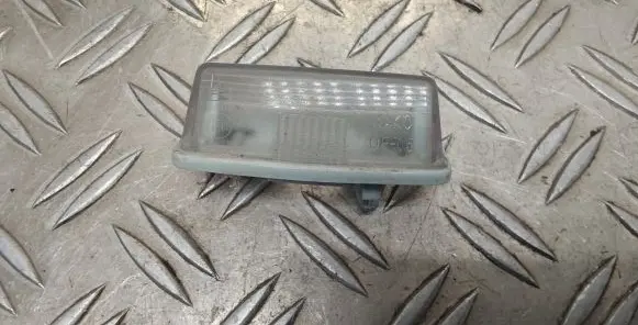 Toyota Corolla Verso AR10 Number plate light
